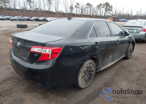 2014 Toyota Camry Le z USA, uszkodzony, nr VIN 4T4BF1FK2ER380577